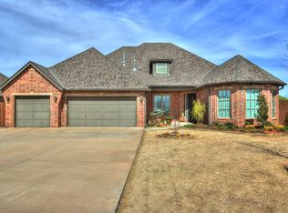 1009 River Chase Dr, Edmond, OK 73025