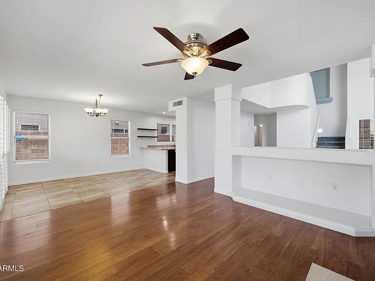 3906 E Kimberly Way — Photo 9