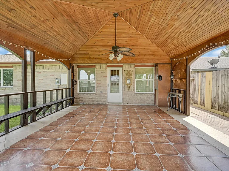 7742 Whidbey Island Dr — Photo 21