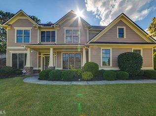 2948 Perimeter Cir, Buford, GA 30519