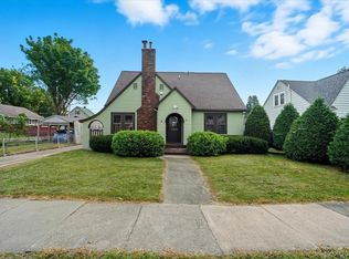 411 Kingsley Ave, Waterloo, IA 50701