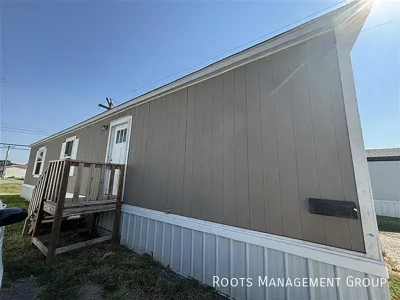 2 Bed 2 Bath Home Available for Lease at Colonial Gardens KS - Apply Now! — Photo 3