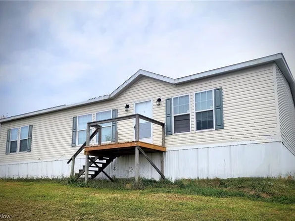 2925 Barth Rd, Belpre, OH 45714