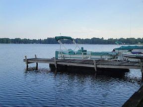 1st image of 801 Lake Dr NE