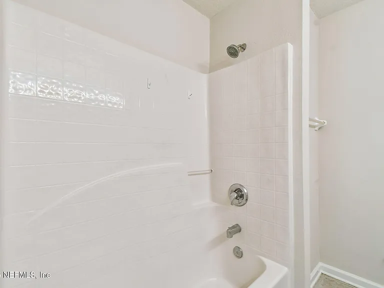 3542 Lone Tree Ln — Photo 21