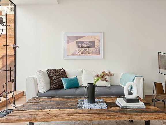 4th image of 127 Madison Ave #Pha