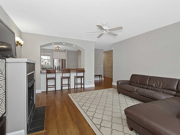 5th image of 5129 N Wolcott Ave APT 1N