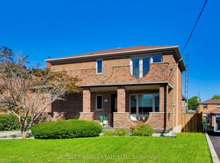 74 Raven Rd, Toronto, ON M6L 2A7