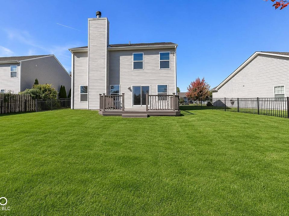 1st image of 3391 Roundlake Ln