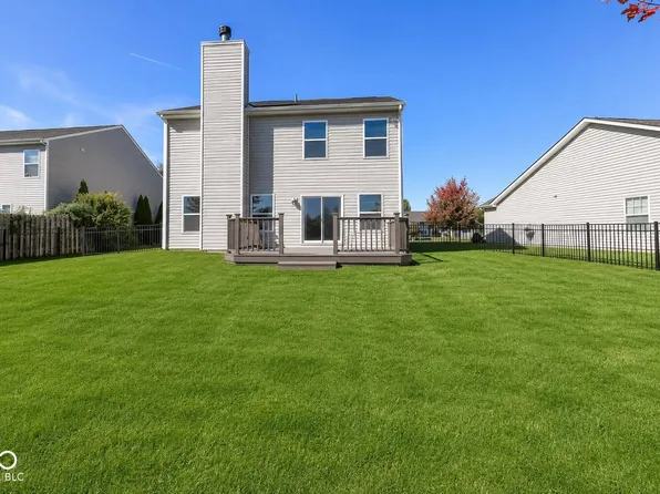 3391 Roundlake Ln, Whitestown, IN 46075