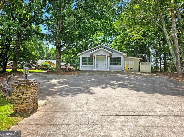 6339B Gaines Ferry Rd, Flowery Branch, GA 30542
