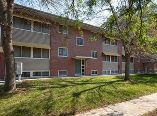 2504 N 56th St APT 9, Lincoln, NE 68504