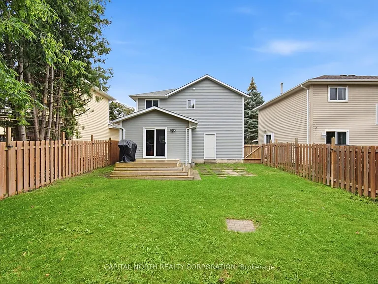 63 Elizabeth St — Photo 41