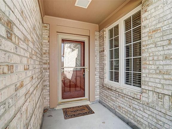 5th image of 6832 Lorien Woods Dr