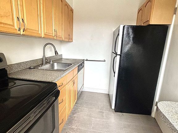 5th image of 1800 Taylor Ave N APT 101