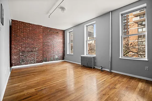 592 9th Ave #3A Photo 1