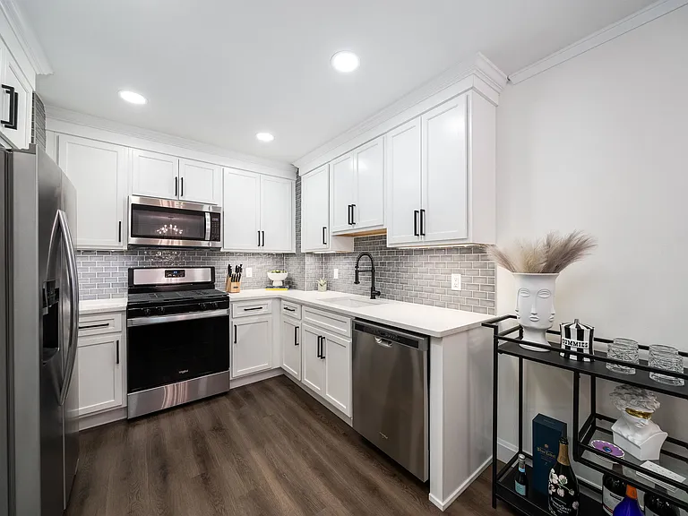 141 Park Ave #8-A — Photo 8