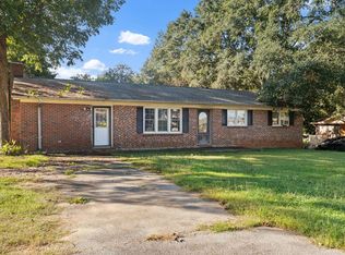 714 Evelyn Dr, Seneca, SC 29678