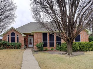 813 Juno Ln, Denton, TX 76209