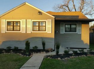728 Royal Ave, Port Neches, TX 77651