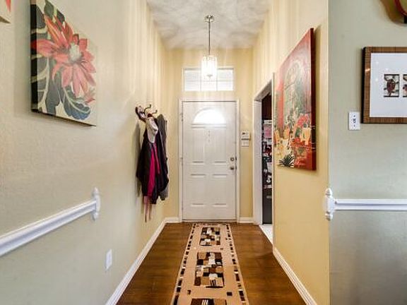 2nd image of 6906 Crystal Ln