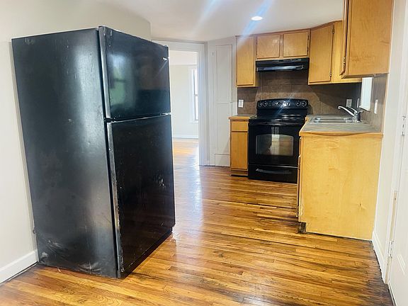 5th image of 1506 Avenue S S