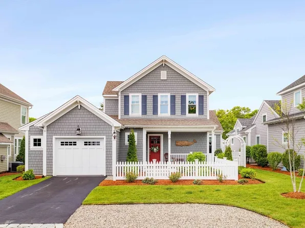 23 Cottage Ln, Mashpee, MA 02649