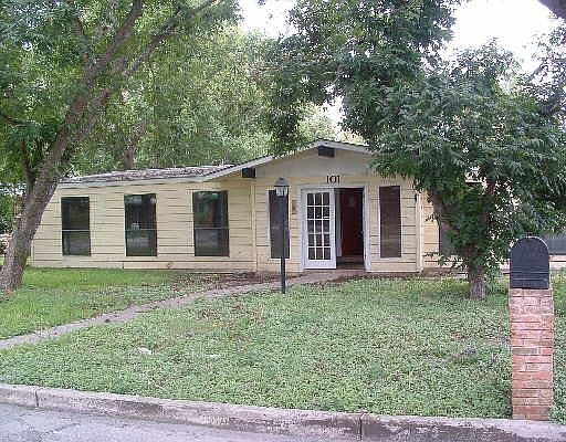 1st image of 101 LEMONWOOD DR