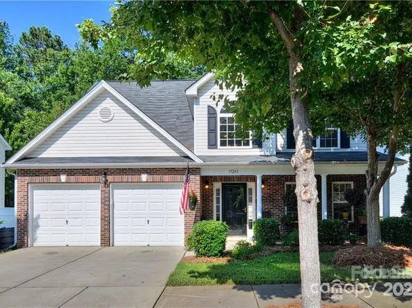 19243 Kanawha Dr, Cornelius, NC 28031