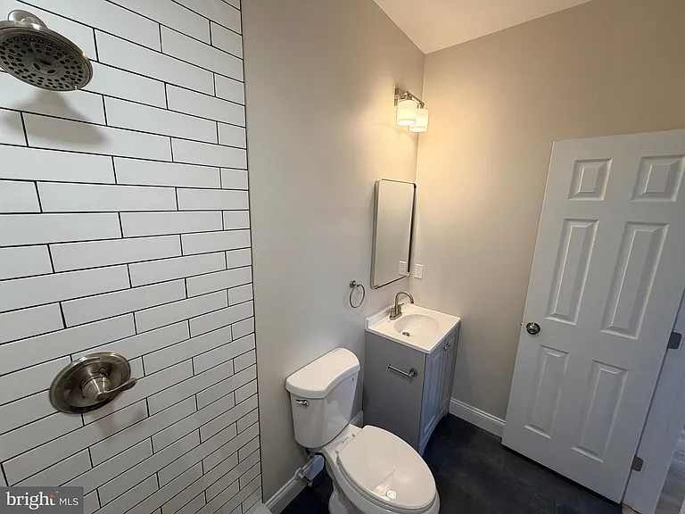 3 E Overlea Ave #3 — Photo 19