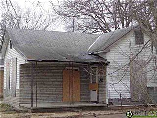 2nd image of 715 Union St
