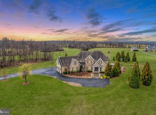 42835 Travelers Run Ln, Leesburg, VA 20176