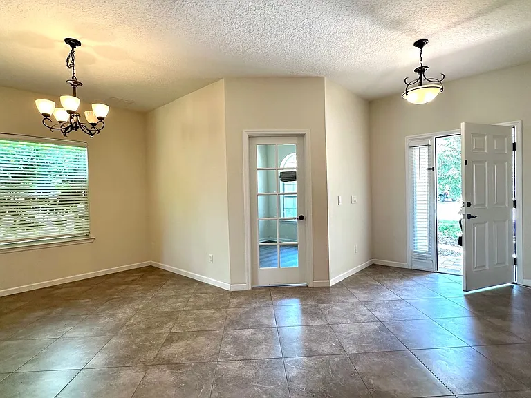95023 Poplar Way — Photo 3