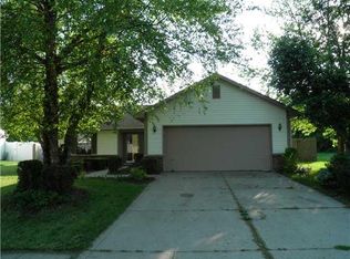 6716 N Granger Ln, Indianapolis, IN