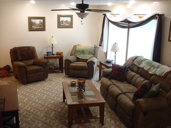 4th image of 110 Woodlawn Dr