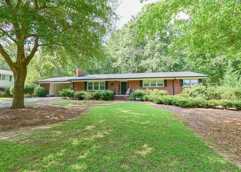 1st image of 206 Sunset Dr