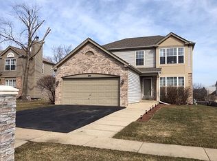 299 W Harvard Cir, South Elgin, IL 60177