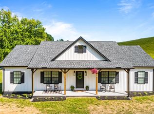170 Wolf Hollow Ln, Jacksboro, TN 37757