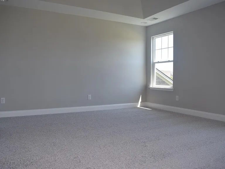 1049 Crisp Spring Dr — Photo 5