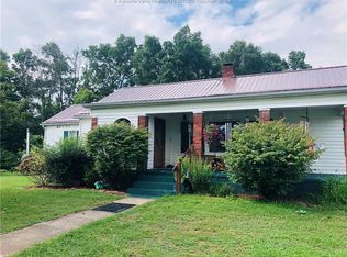 778 Jones Rdg, Gandeeville, WV 25243