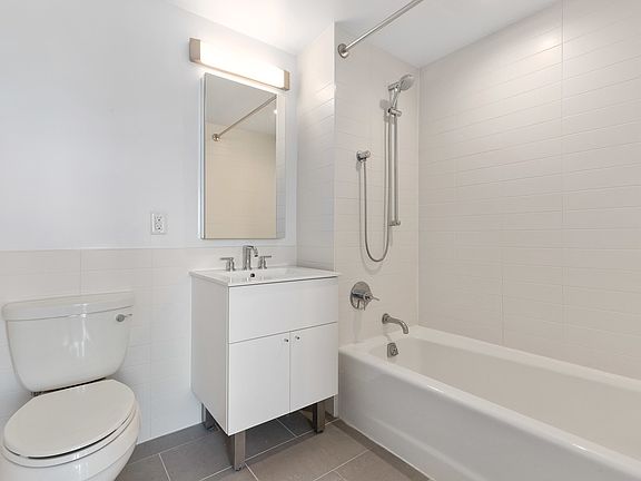 5th image of 1320 Fulton St Penthouse 103