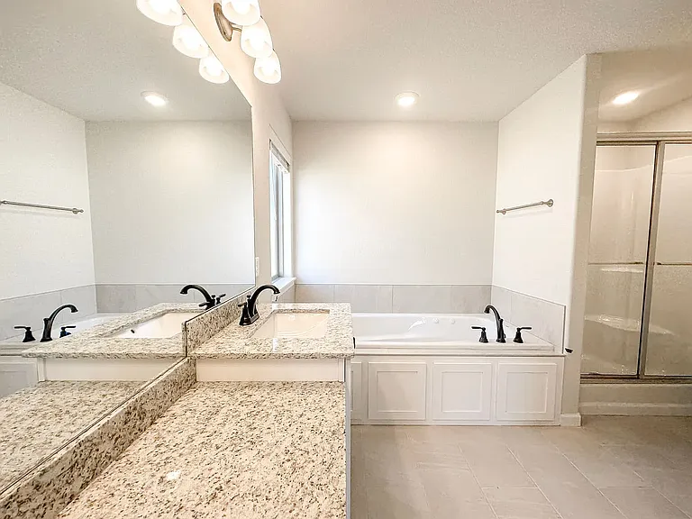 430 Willow Dr — Photo 17