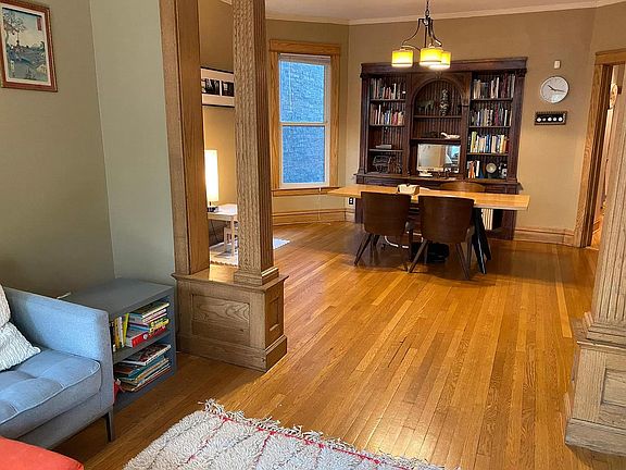 3rd image of 4716 N Artesian Ave #1