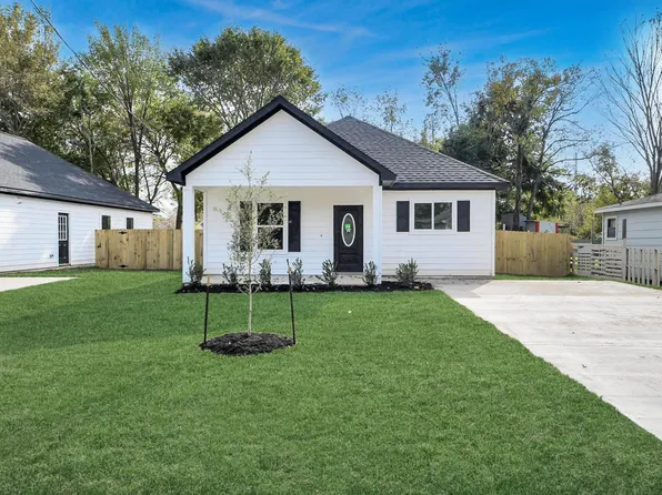 1815 Thompson St, La Marque, TX 77568