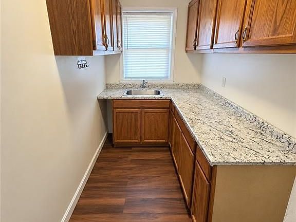 3rd image of 56 Lilac St