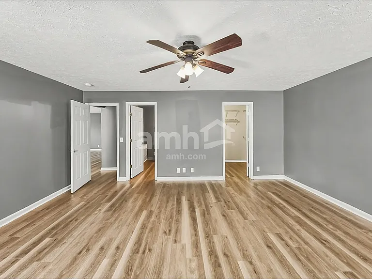 3136 Hidden Creek Dr — Photo 8