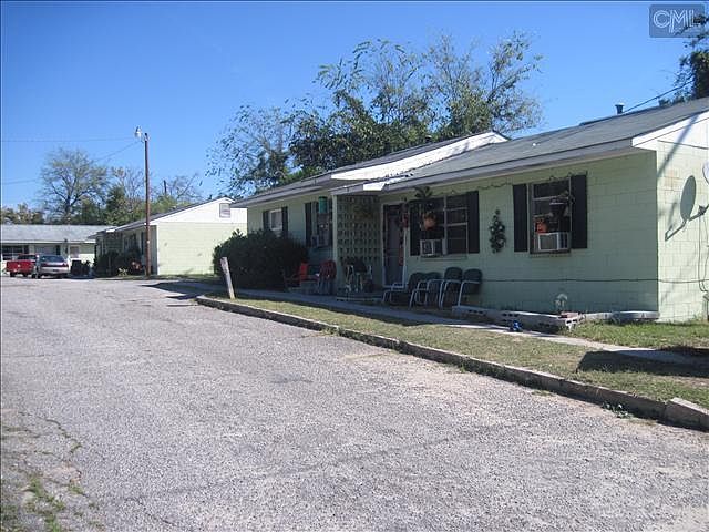 2nd image of 1612 Ogden St