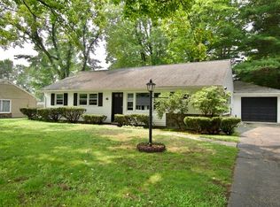64 Old Farm Rd, Springfield, MA 01119