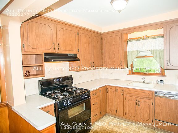 5th image of 3201 Winthrop Dr