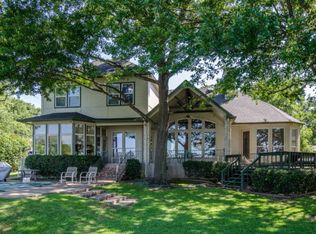 127 Pinehurst Dr, Mabank, TX 75156